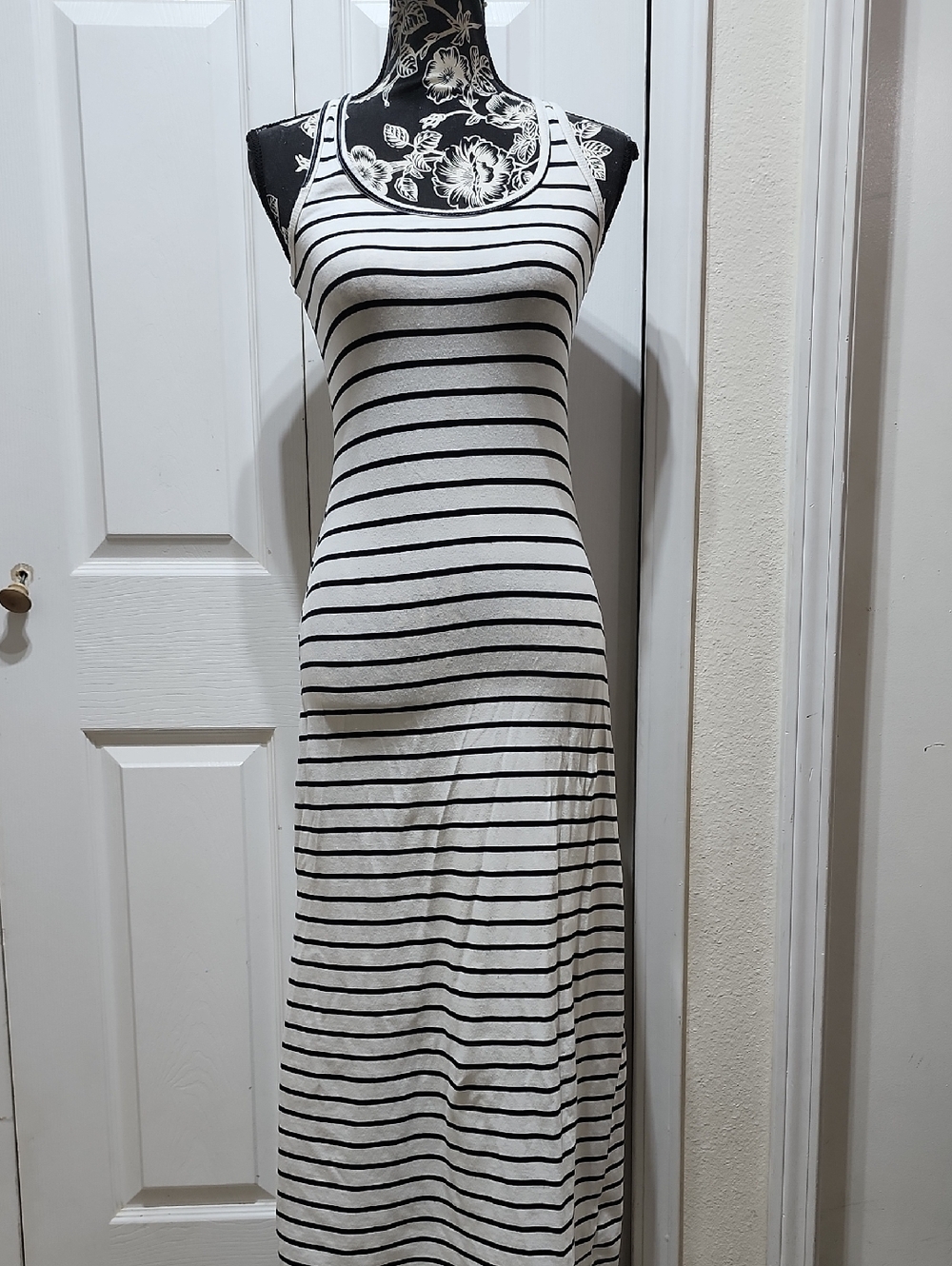 Women’s Black & White Striped Tank Maxi Dress S/M